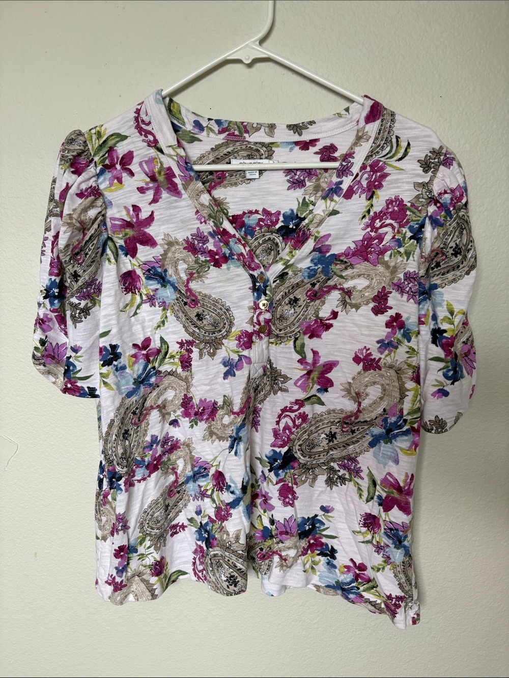 Chicos Floral Paisley Button-Front Women’s Top - White with Pink & Blue Floral